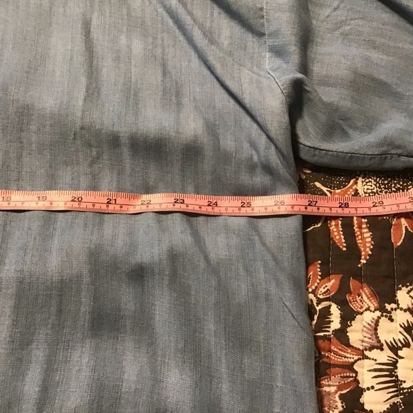 Woman’s Cropped shirt - Picture 7 of 7